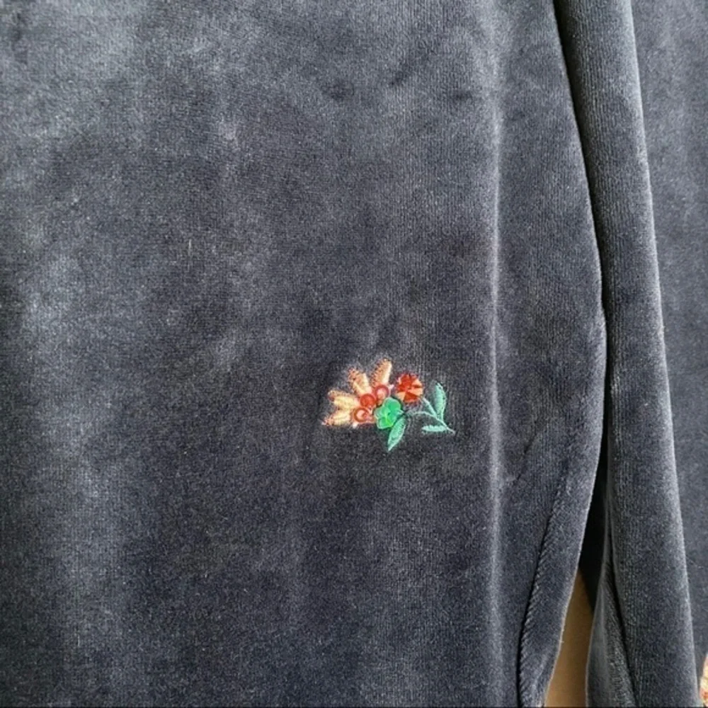 Juicy Couture Black Label Navy Blue Floral Embroidered Jogger Pants NWT